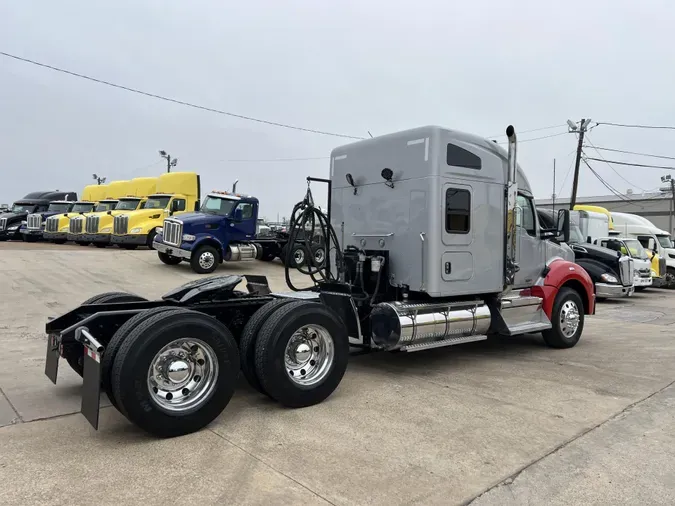 2019 Kenworth T880