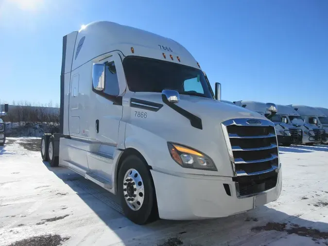 2023 FREIGHTLINER Cascadia 126