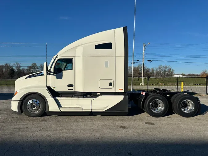 2025 Kenworth T680