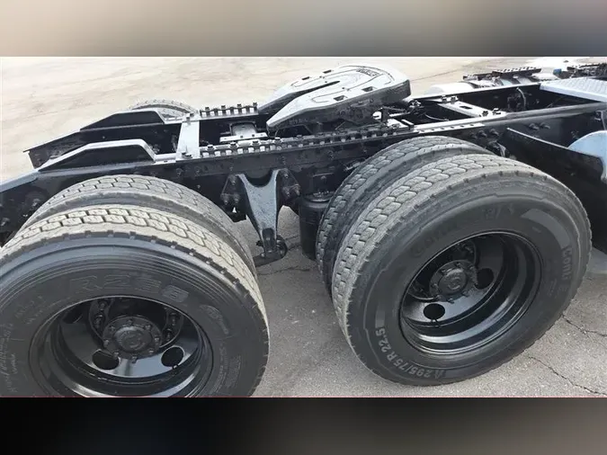 2020 INTERNATIONAL RH613