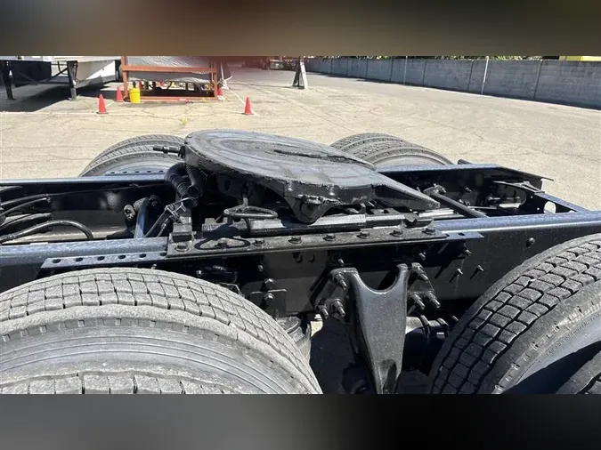 2022 INTERNATIONAL LT