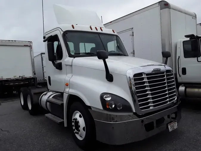 2019 FREIGHTLINER CASCADIA 125