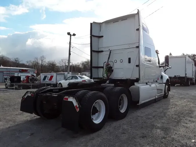 2020 NAVISTAR INTERNATIONAL LT625 SLPR CAB