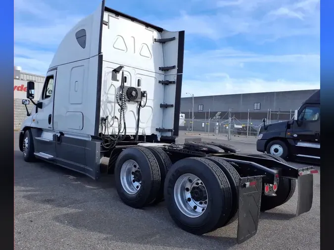 2019 FREIGHTLINER CASCADIA 125