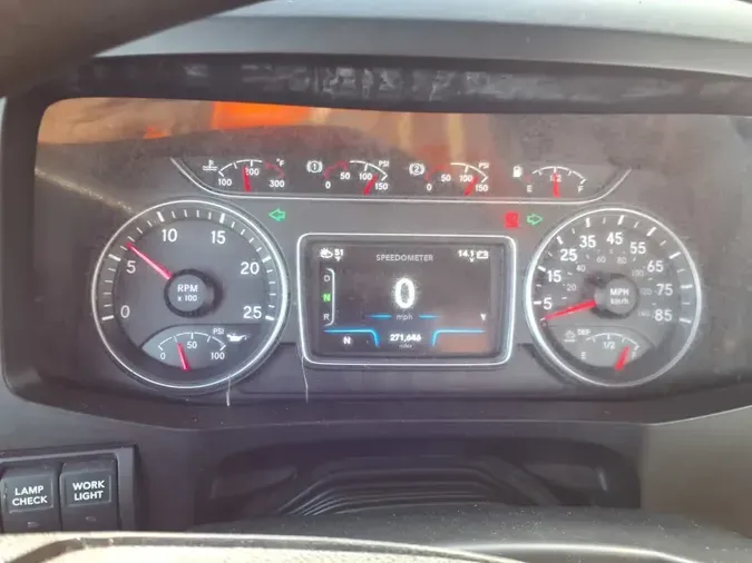 2019 NAVISTAR INTERNATIONAL LT625 DAYCAB T/A