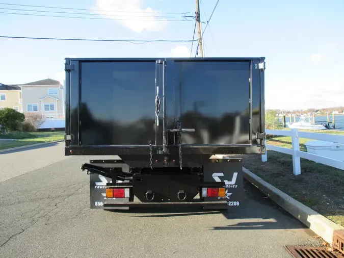 2017 HINO 195 CREWb285040e69fca27ecc181813c3c3c7c9