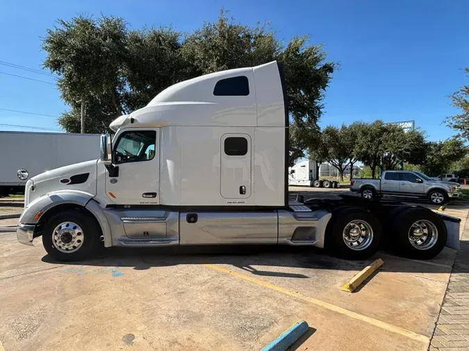 2022 Peterbilt 579b2855ff628f13ece58e883fec568bf6e