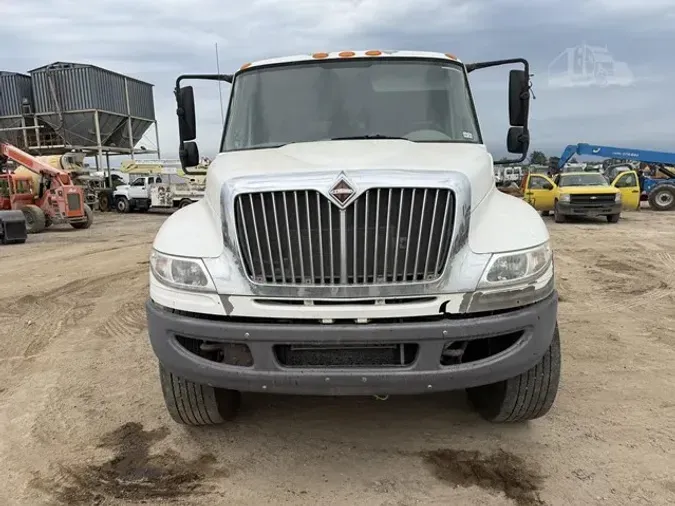 2010 INTERNATIONAL DURASTAR 4400b28932d3b42dfca15c8d2e0b10c0ee55