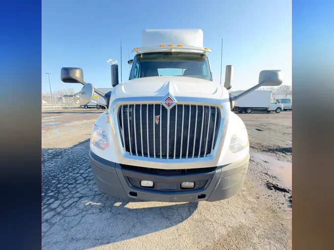 2018 NAVISTAR INTERNATIONAL LT625 DAYCAB T/A