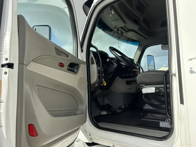 2021 Peterbilt 567