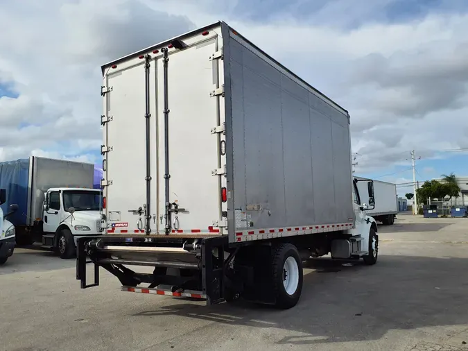 2017 FREIGHTLINER/MERCEDES M2 106