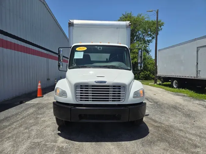 2015 FREIGHTLINER M2 106