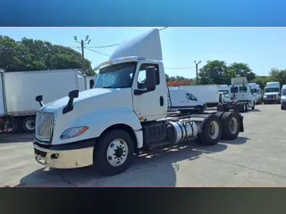 2019 NAVISTAR INTERNATIONAL LT625 DAYCAB T/A