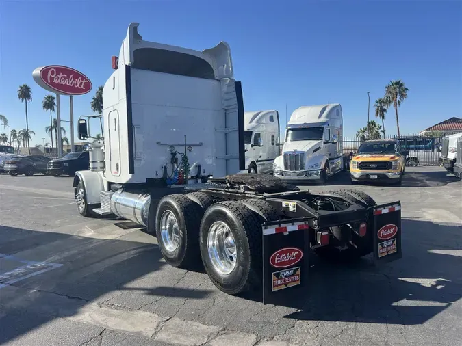 2018 Peterbilt 389