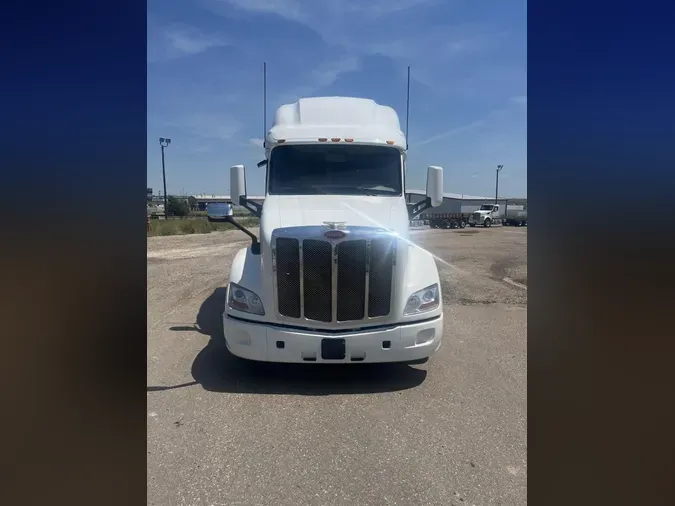 2022 Peterbilt 579