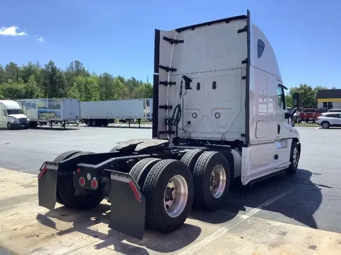 2018 Freightliner X12564ST