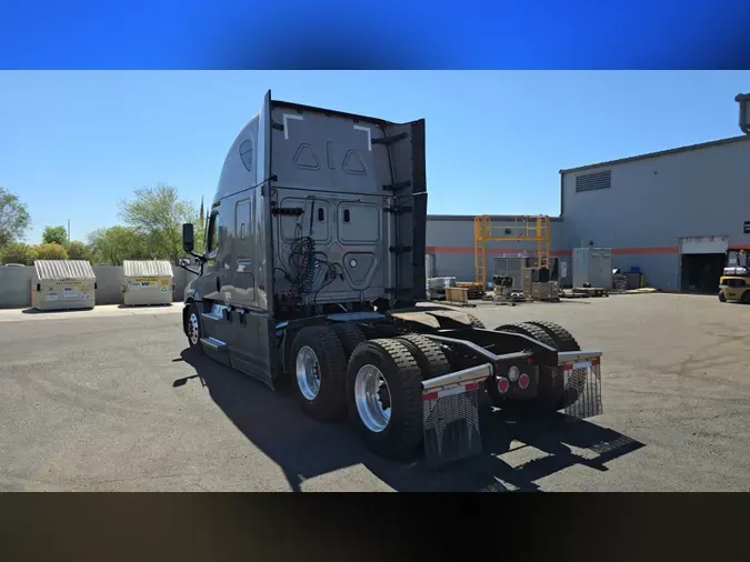 2023 Freightliner Cascadia