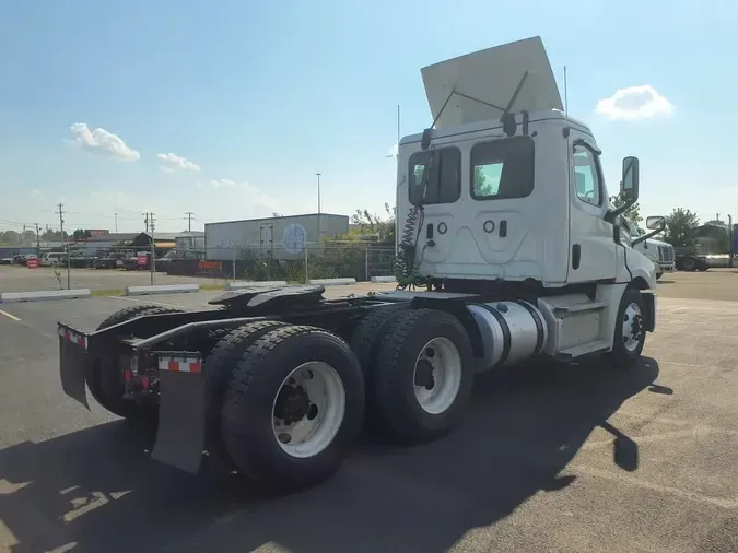 2020 FREIGHTLINER/MERCEDES NEW CASCADIA PX12664b29a89f3503e6a7e9a878f797207e9e2