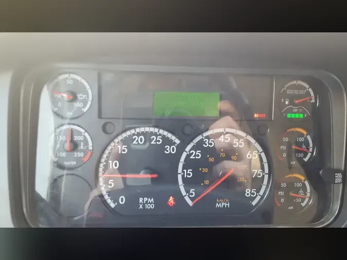 2023 FREIGHTLINER/MERCEDES M2 106