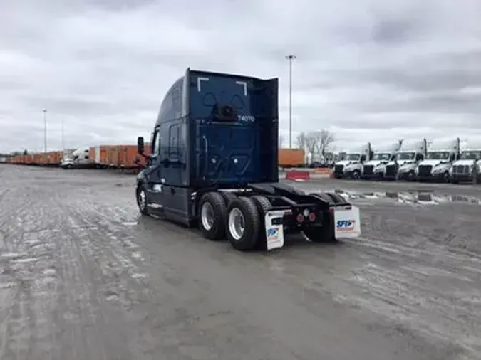 2022 Freightliner Cascadia