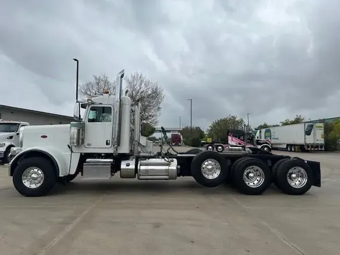 2021 Peterbilt 389
