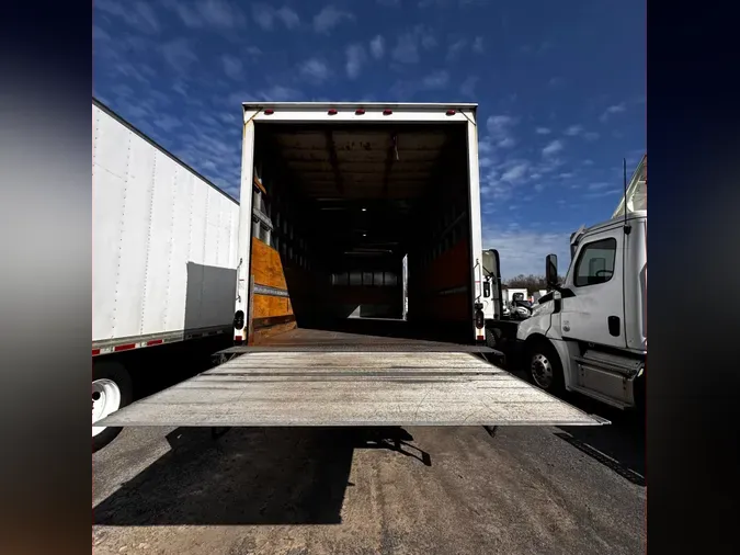 2019 FREIGHTLINER/MERCEDES M2 106