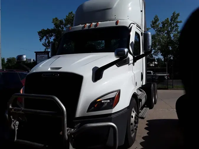2023 FREIGHTLINER/MERCEDES CASCADIA PX11664ST