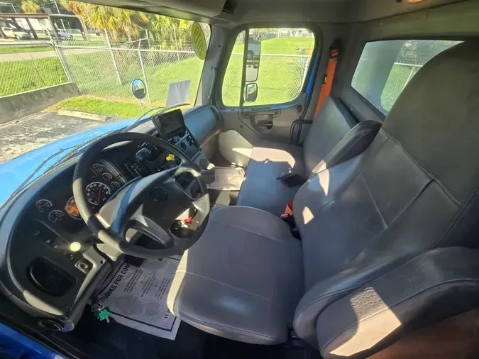 2019 FREIGHTLINER/MERCEDES M2 106b2b0e07da37a20e3c6d33667153f4664