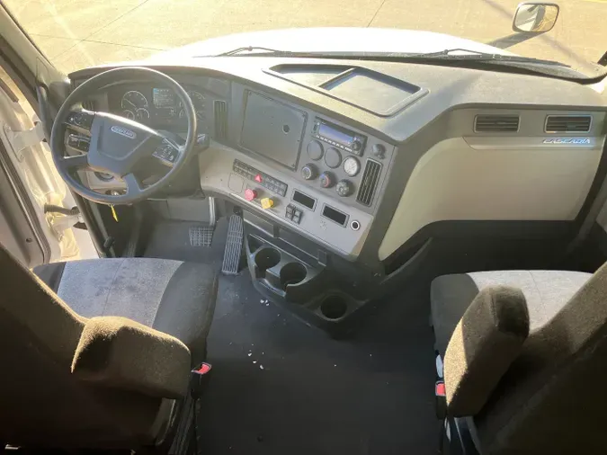 2022 Freightliner Cascadia
