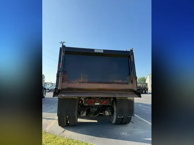 2019 International HX620