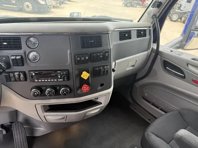 2022 Peterbilt 579
