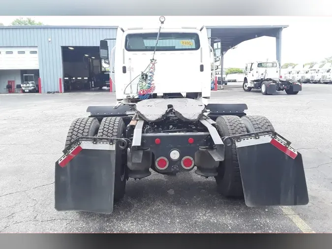 2018 FREIGHTLINER M2 106