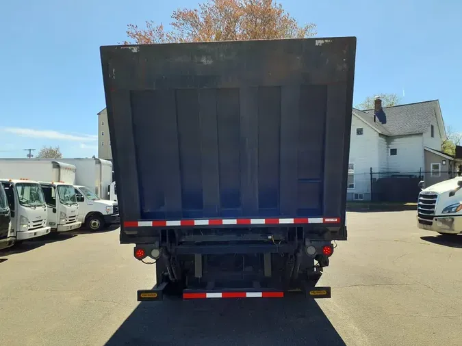 2014 FREIGHTLINER/MERCEDES M2 106