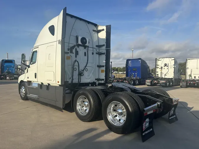2021 Freightliner Cascadia