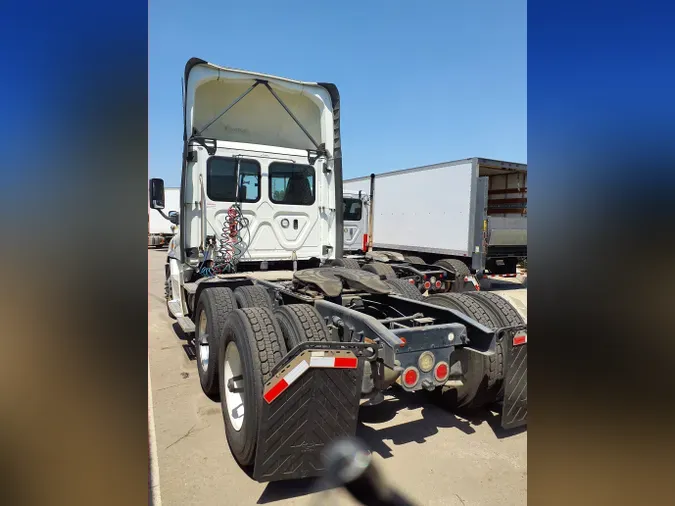 2019 FREIGHTLINER/MERCEDES CASCADIA 125