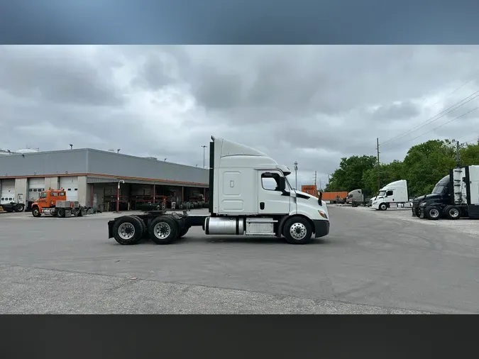 2020 Freightliner Cascadia