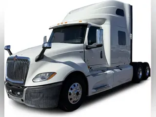 2020 International LT625