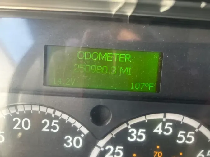 2019 FREIGHTLINER/MERCEDES M2 106