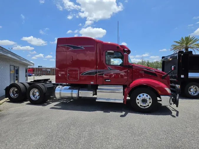 2022 Peterbilt 579b2c50de7bbcded88ff6133a5426f4b95
