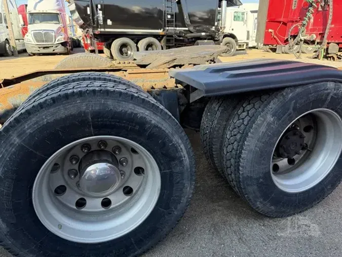 2013 FREIGHTLINER CORONADO 122