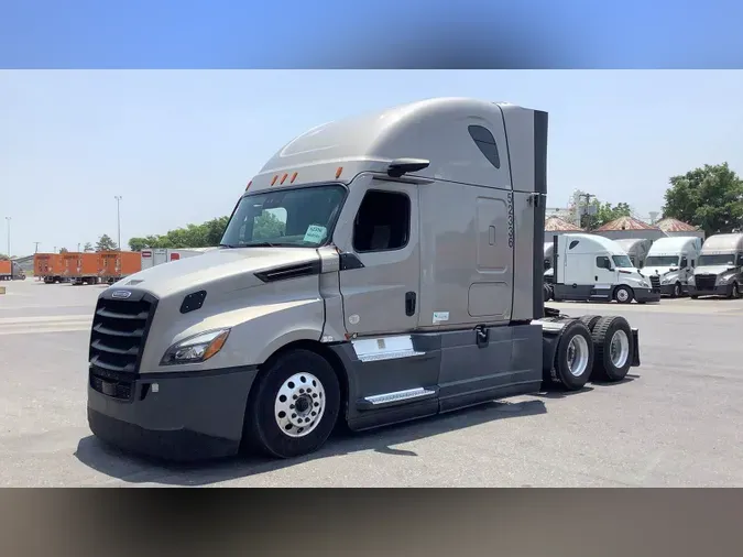 2022 Freightliner Cascadia