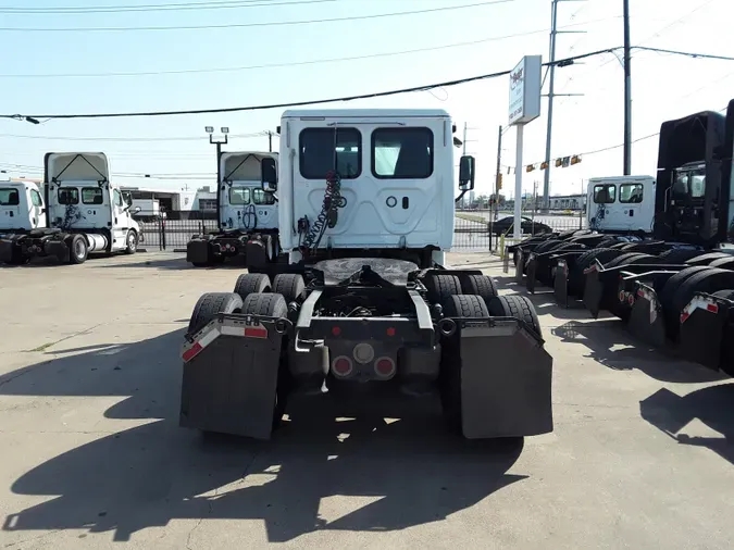 2018 FREIGHTLINER/MERCEDES CASCADIA 125