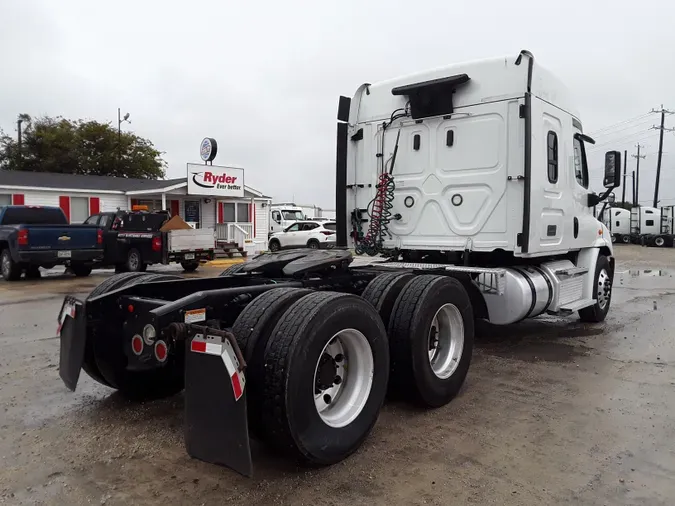 2019 FREIGHTLINER/MERCEDES CASCADIA 113