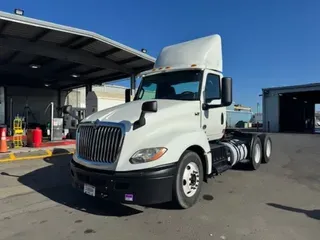 2019 NAVISTAR INTERNATIONAL LT625 DAYCAB T/A