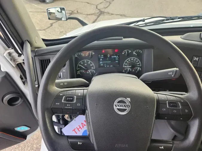 2021 VOLVO VNL64T740b2d39e0c2dfcc26cdd96ae31378df095