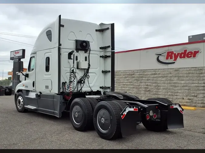 2020 FREIGHTLINER/MERCEDES CASCADIA 125