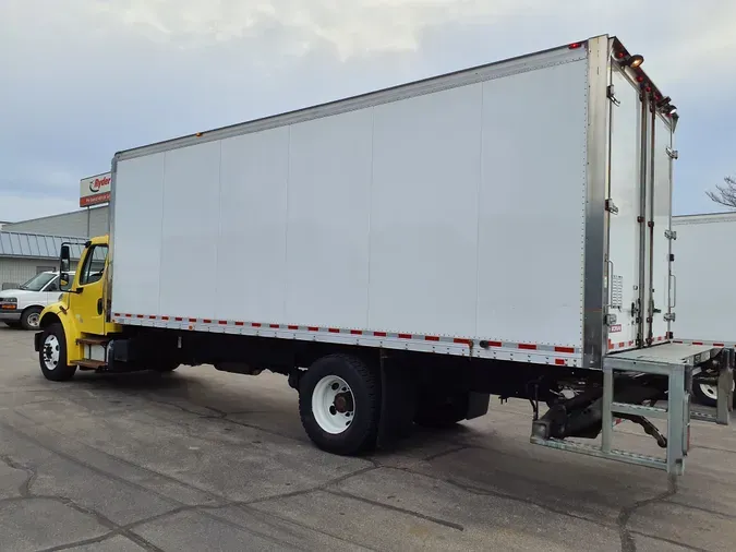 2017 FREIGHTLINER/MERCEDES M2 106