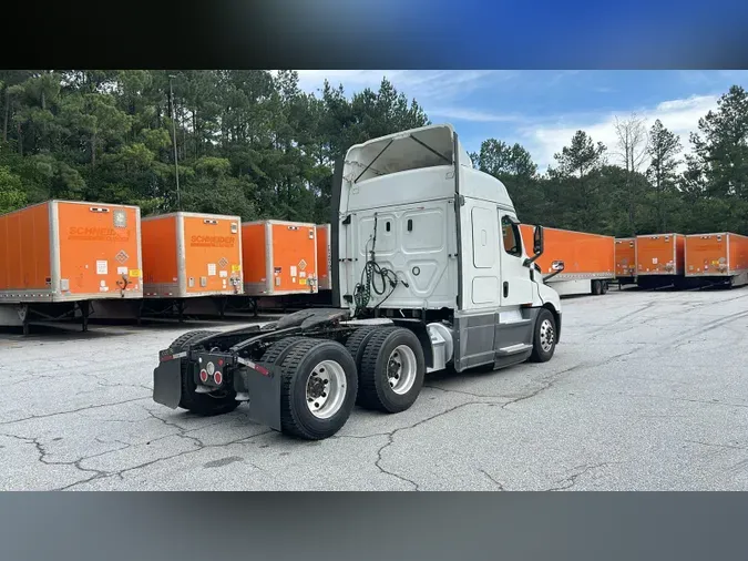 2020 Freightliner Cascadia