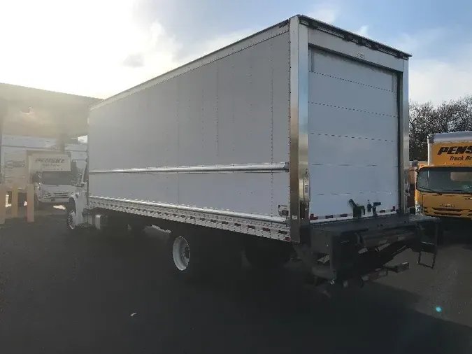 2018 Freightliner M2