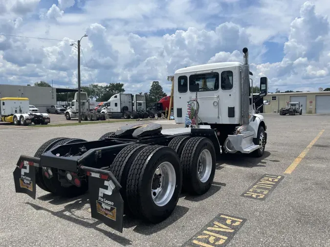 2020 Peterbilt 579